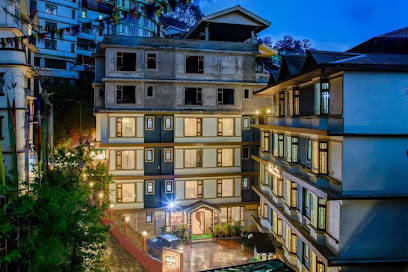 Muscatel Grand Silkroute - 300 Mts from MG Marg