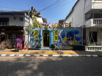 Xhostel