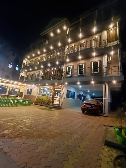 HOTEL TROPICAL INN NEAR DOWNTOWN