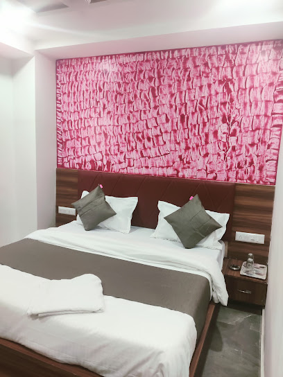 Super OYO hotel Kalash