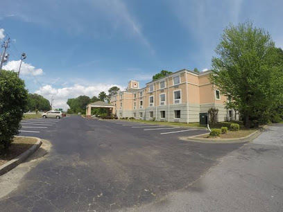 Jamestown Inn And Suites
