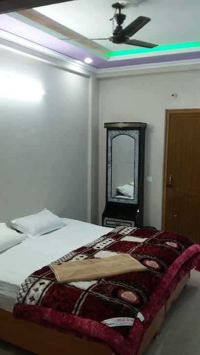 Dehra Roadies Homestay - homestay in dehradun, rooms in dehradun, budget hotel in dehradun