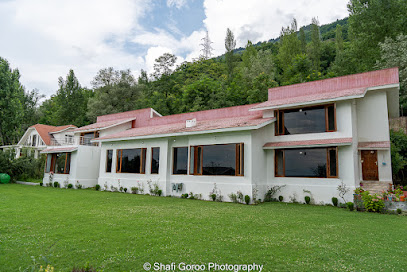 ORANIA | Hotels in Srinagar | Rooms near me | Guest house in Srinagar | Luxury villa in Srinagar | Rooms in Kashmir