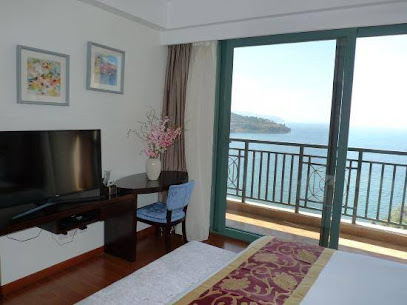 Sun Mountain French Romance Seaview Hotel