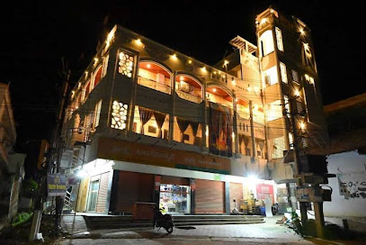 BVR DAZZLE RESIDENCY - Luxury hotel Rooms