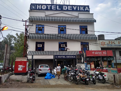 OYO 28682 Hotel Devika