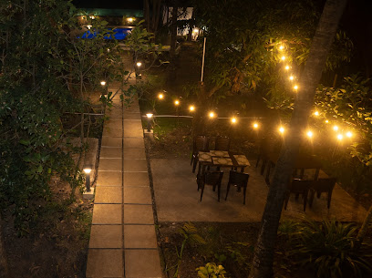 Four Leaf - luxury alibaug villa with Pool