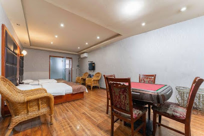 Nanlong Business Hotel