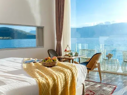 Sea Light Seascape Resort hotel