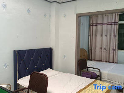 Tongjiang Xuri Hotel