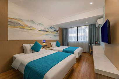 Light Travel hotel