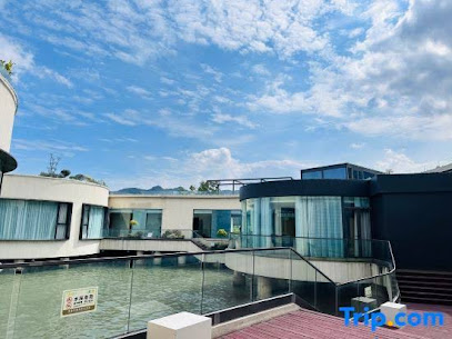 Ningbo qianhuju Yifan Hotel