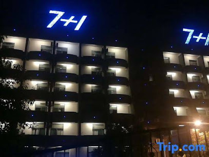 7+1商务酒店