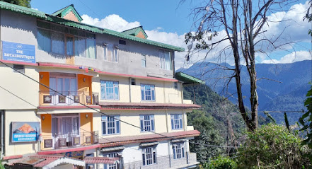 Omm Hospitality The Royal Boutique Resort