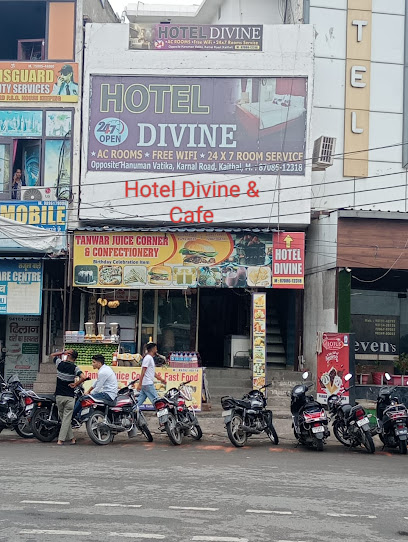 Hotel Divine