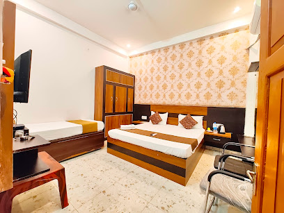 Goroomgo Nirmala Palace Ayodhya