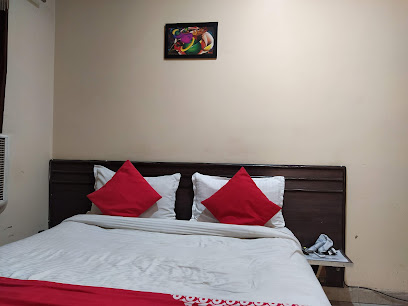 OYO 10588 Hotel Golden Square