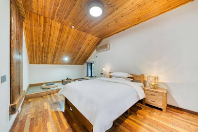 Tonggong Shanju Boutique Hostel