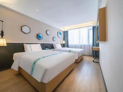 Booz Fashion Hotel