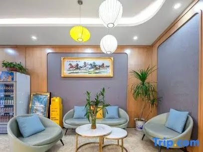 华尔兹假日酒店