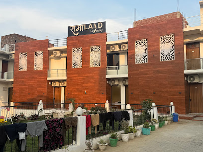 OYO 823123 Ramaland Homestay