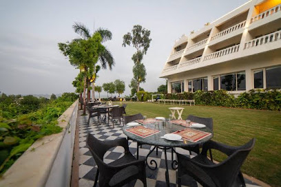 Hotel Hilltop Palace