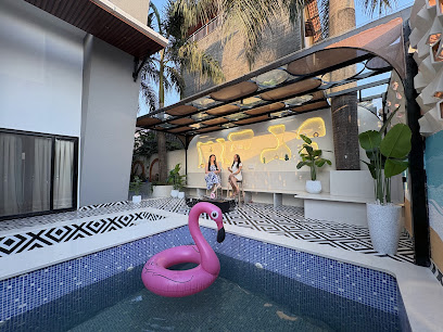 Marshmallow villa by Live in luxury