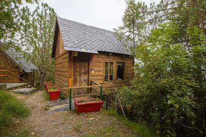 Alaya Stays by ELIVAAS Suro Woodbine Chalet - Cottage in Shimla | 1 Room Suite with Outdoor Sitting Area