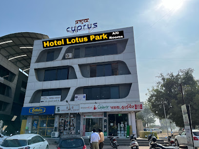 hotel lotus park
