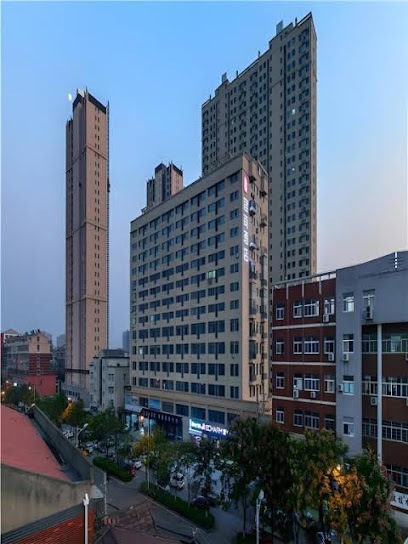 武汉宜尚酒店江夏中百广场店