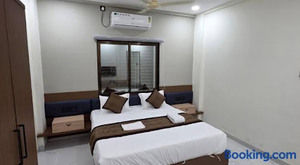 Hotel Saurabh Executive Lodging