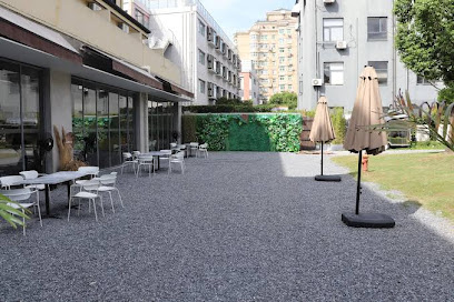 Crystal Orange Hotel