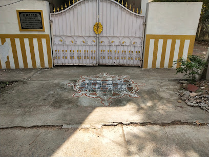 Mayurapriya Inn