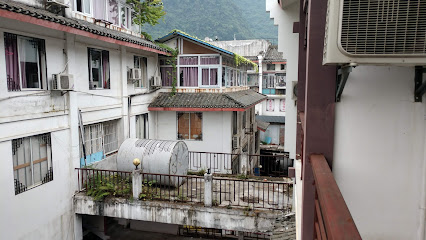 党校公园度假酒店