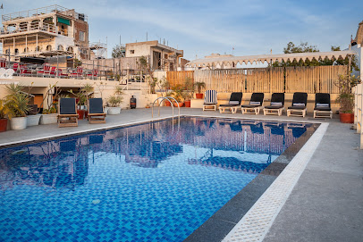 Udaigarh Udaipur - Heritage Hotel with Lake View Rooftop