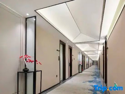 Moshang Qingju Hotel