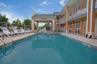Days Inn by Wyndham Marietta White Water