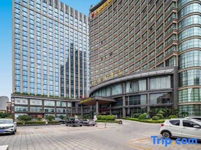 三鼎华悦大酒店