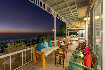 ELIVAAS Alpenglow - Villa in Kasauli | 3 BHK Villa with Garden