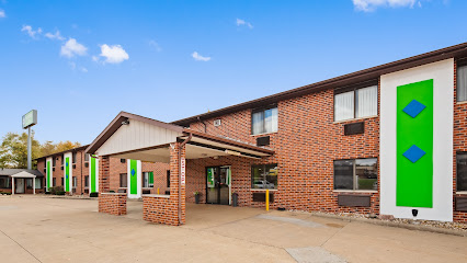 Ramada By Wyndham Cedar Rapids