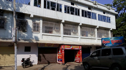 Capital O 28095 Hotel Yuvraj