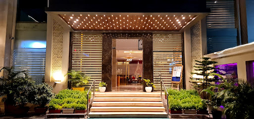 Hotel DNR Pride/ best hotel,baquet hall,wedding venue ,rooftop dinning in Amritsar