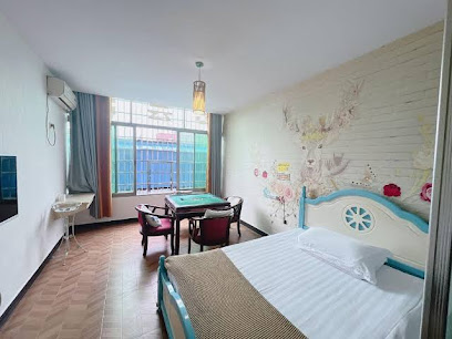 Huahua Chaoshi Hotel