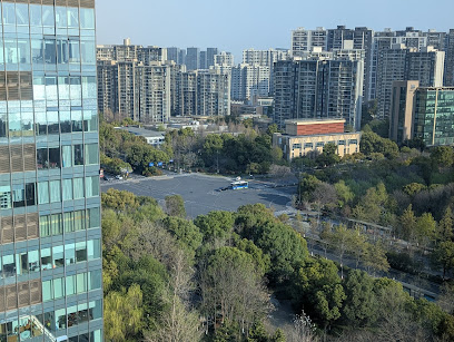 Lingjun Apartment Hotel