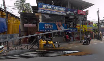 VEU Malabar Plaza Lodge