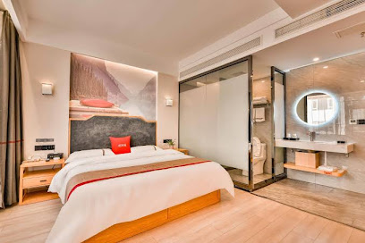 Orange Hotel