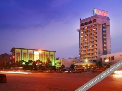 Jiangdu Paramount Hotel