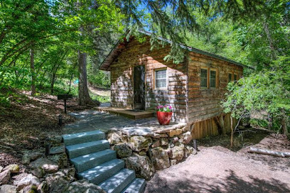 Rim Rock Lodge