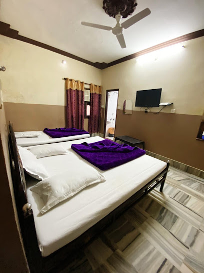 Hotel Alizam Palace
