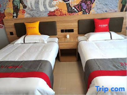 Yiyi Chain Hotel